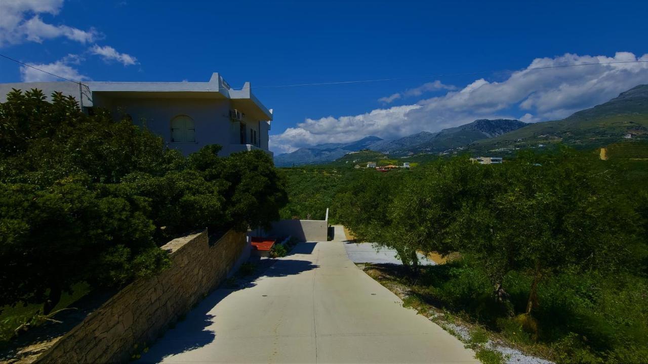 Gratelia Studio Damnoni Exterior foto